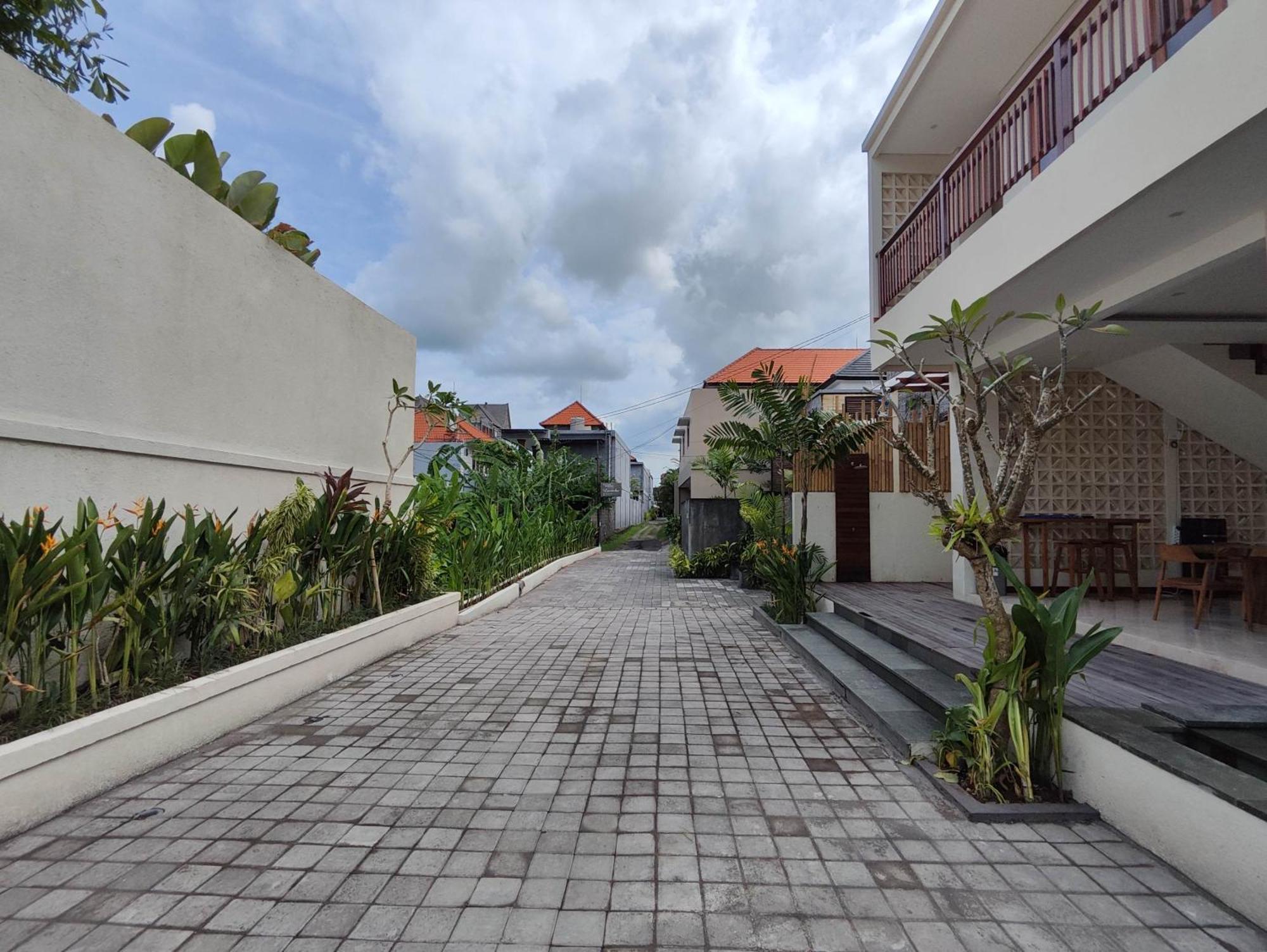 Villa Lovecho Canggu Exterior foto